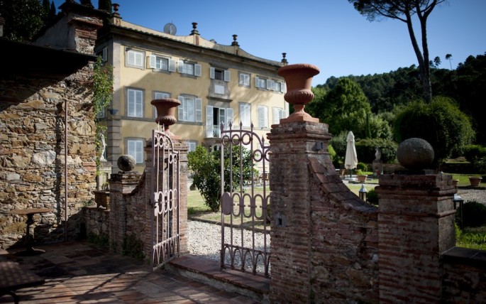 tuscany wedding venues Lucca