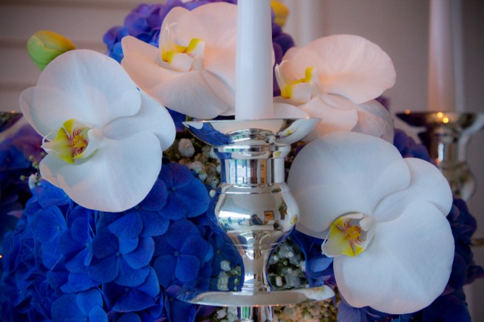 blue wedding centerpiece