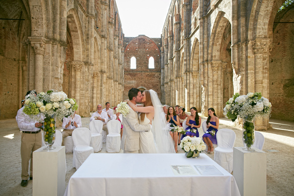 Wedding ceremony inTuscany 