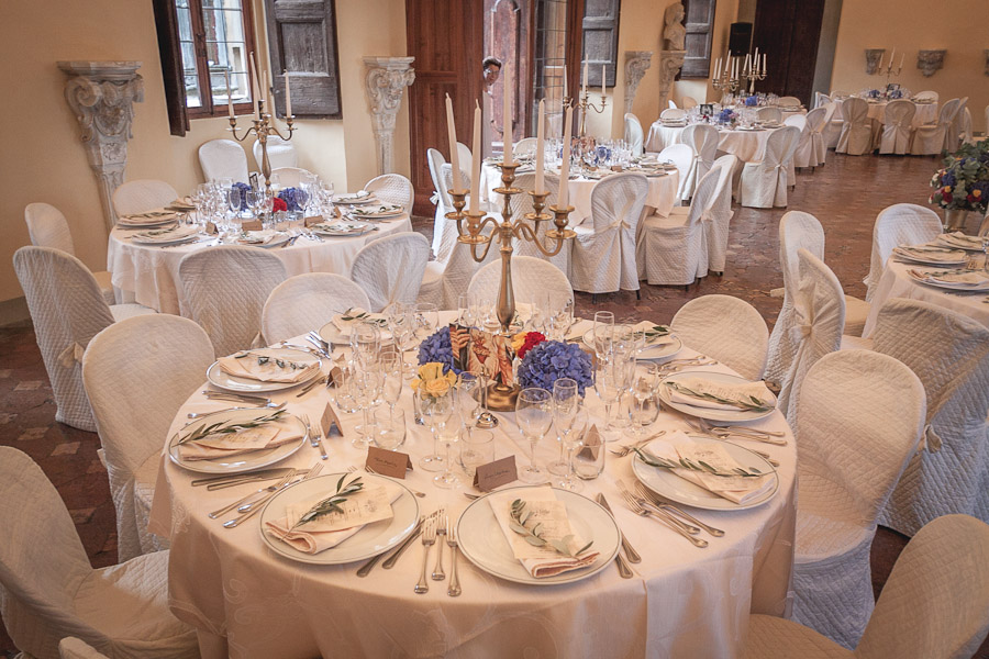 wedding reception flowers Montegufoni Castle Tuscany 