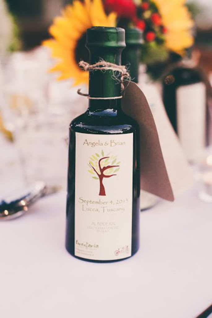 rustic tuscan wedding favor ideas