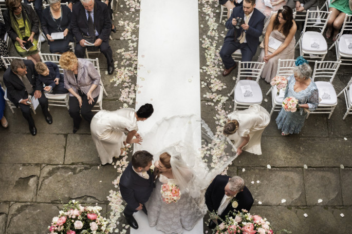 Vincigliata Castle wedding ceremony Tuscany