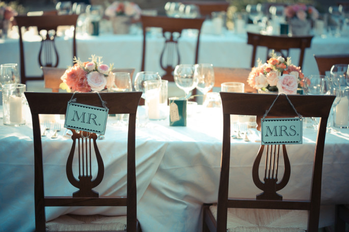 rustic tablescape wedding flowers decor Tuscany