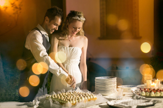 wedding cake cut Tuscany