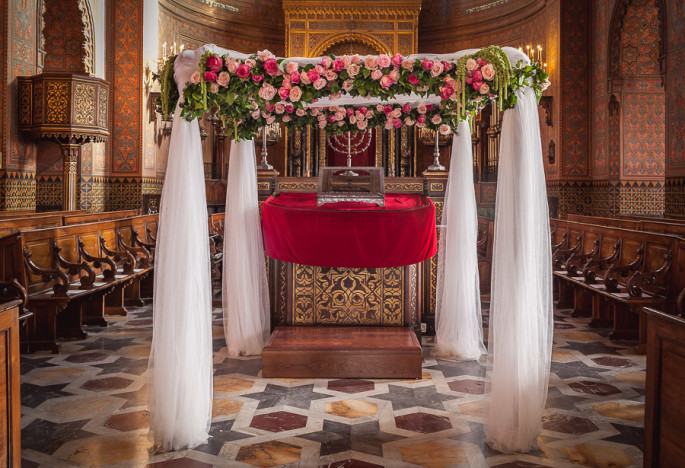 Huppah decor Sinagogue Florence Tuscany