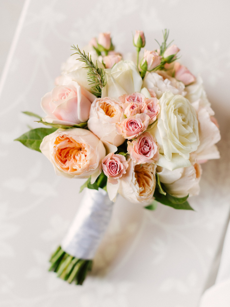 bridal bouquet wedding florist Tuscany