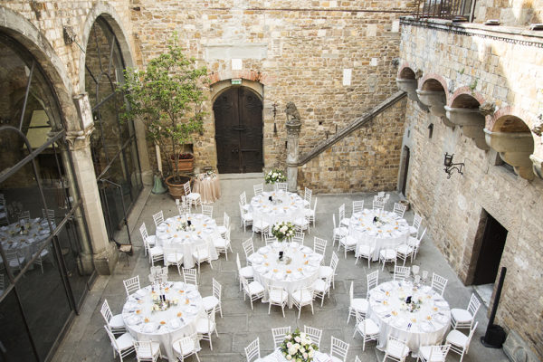 castello-di-vincigliata-wedding-centertables