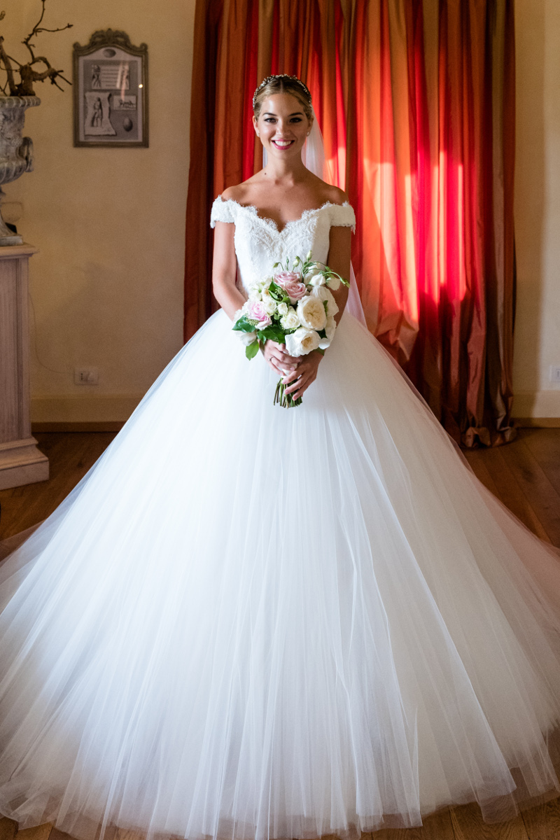 bridal-gown-stunning-bride