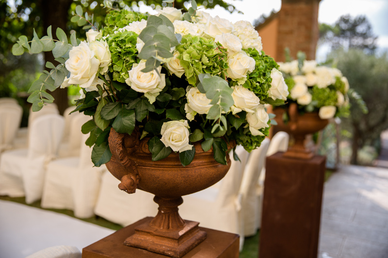 wedding-ceremony-flowers