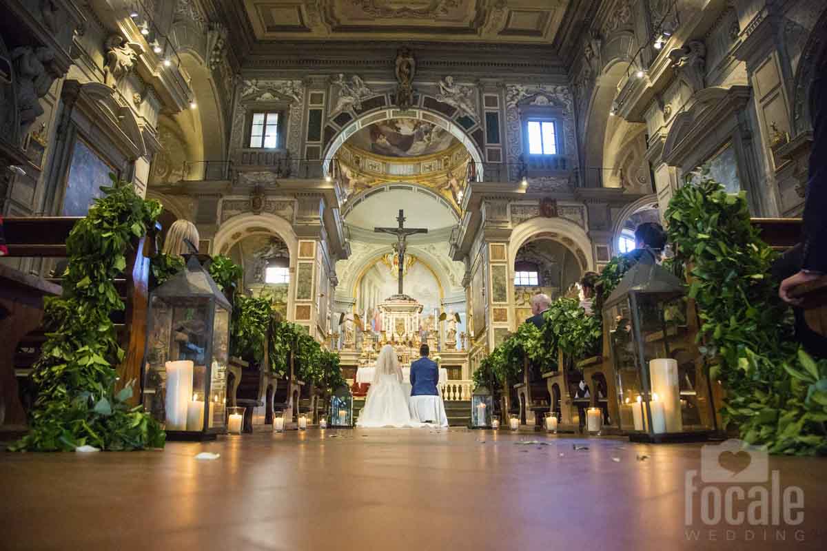 garland-church-decor-tuscany