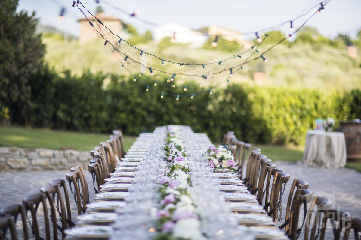 garland-table-scape-decor-tuscany