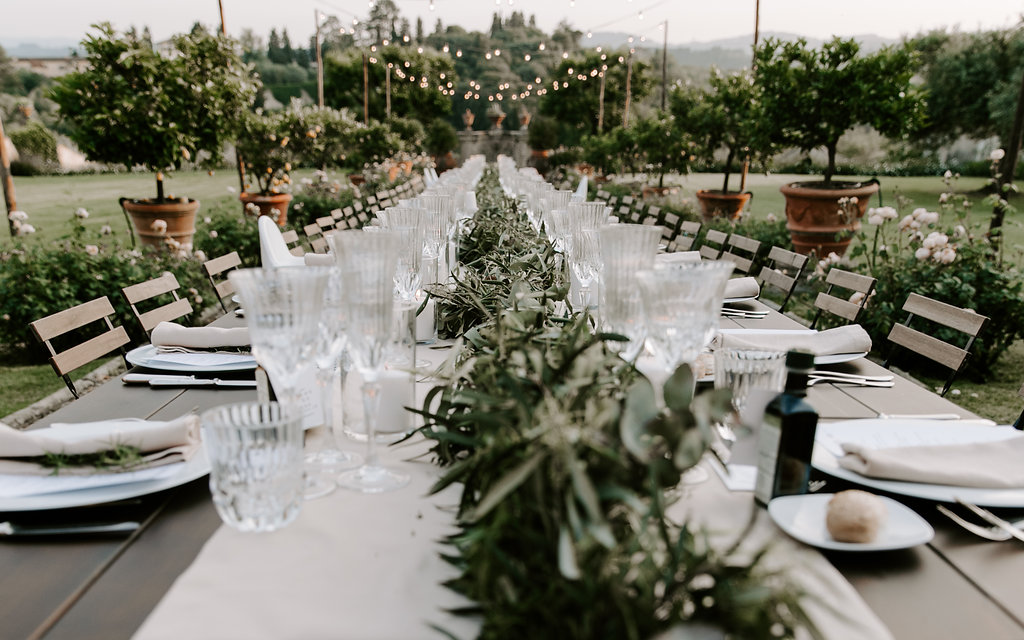 wedding-garland-table-scape