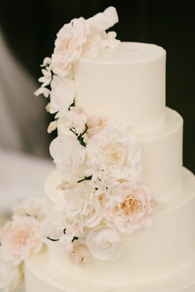 tuscany-wedding-cake