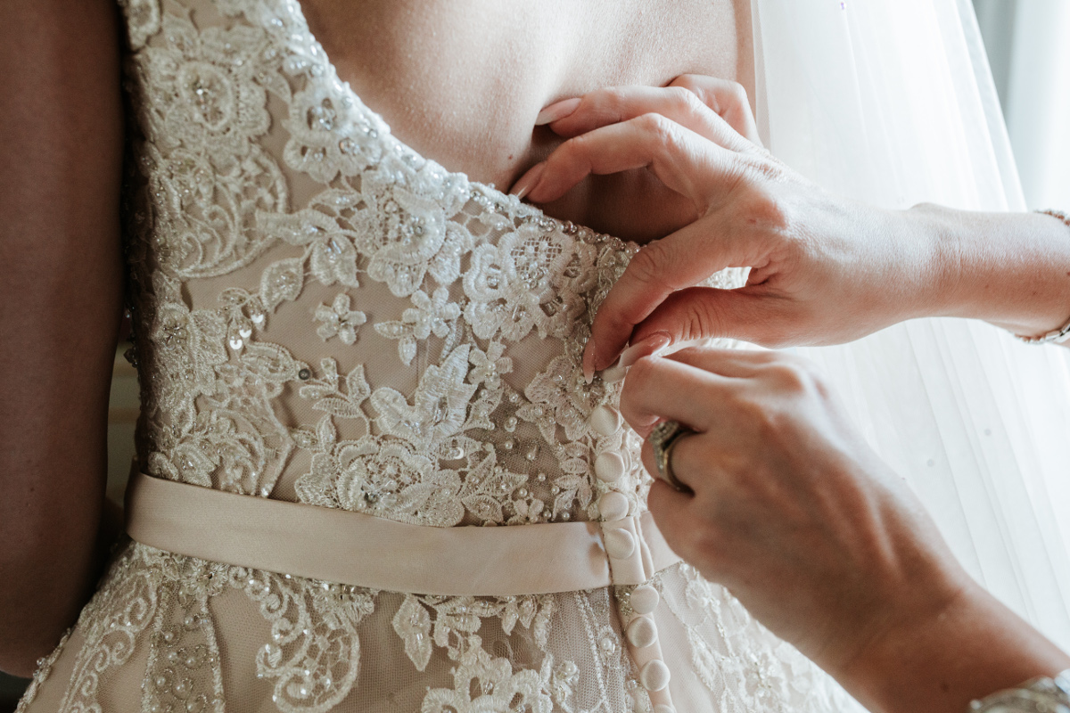 lace-wedding-gown