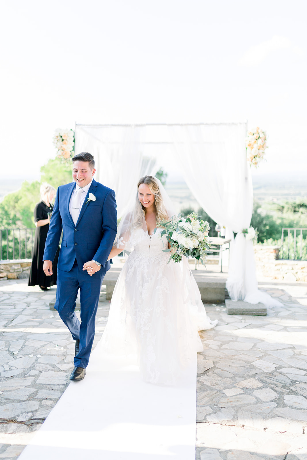 wedding ceremony flowers Tuscany 