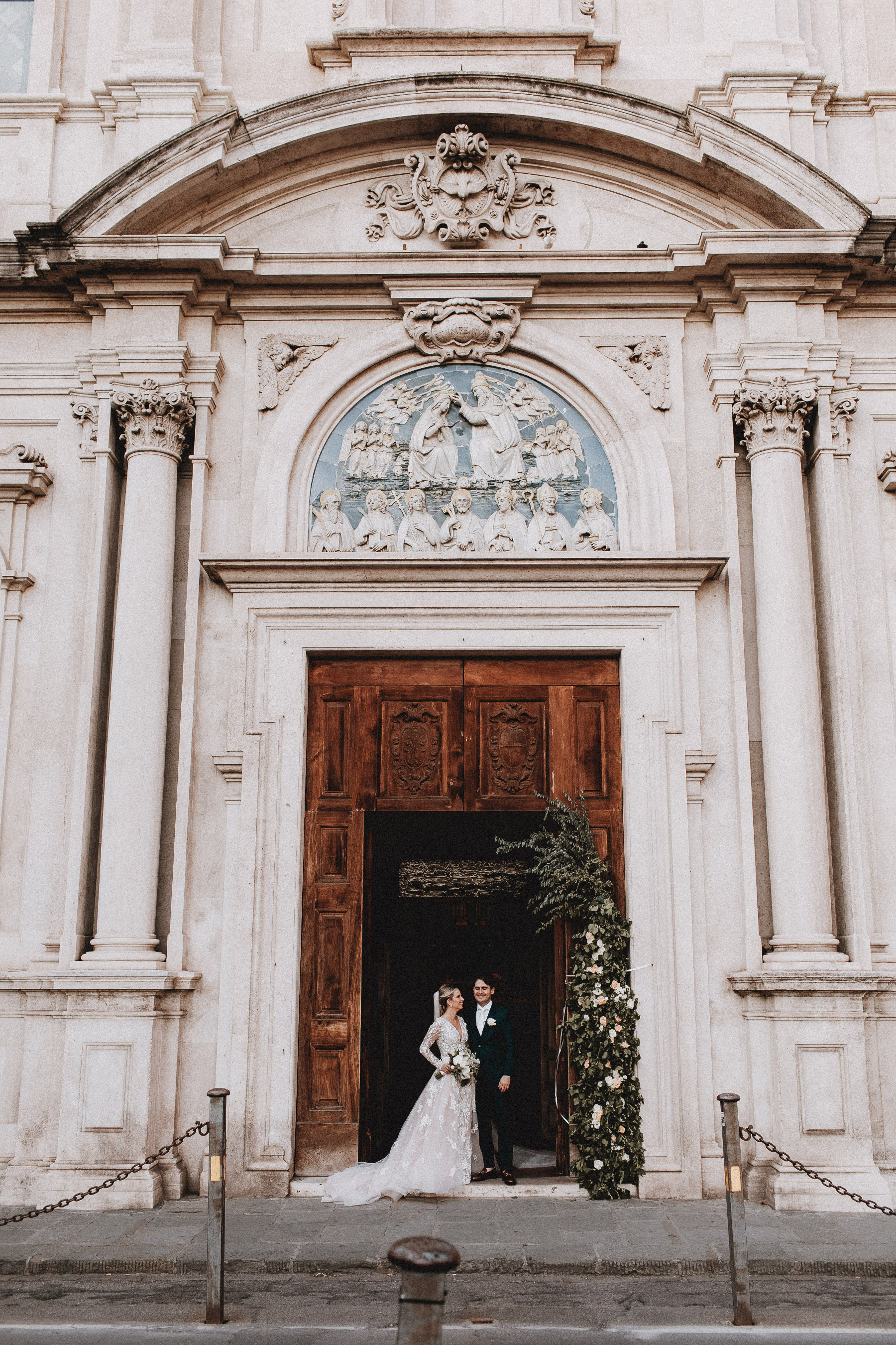 church-wedding-flowers-florence-tuscany