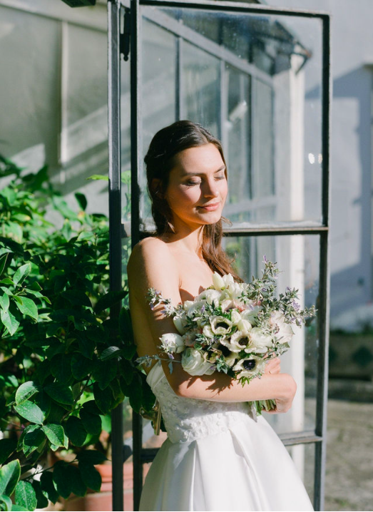 bridal-bouquet-in-florence-tuscany-italy