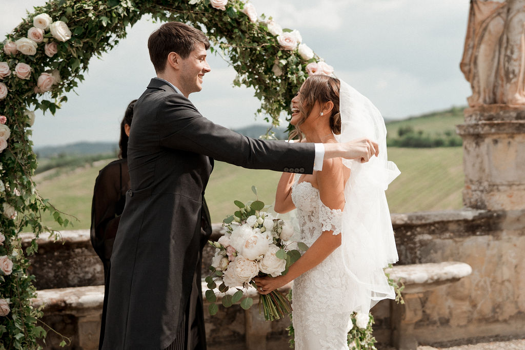 wedding-arch-at-villa-corsini-florence-italy